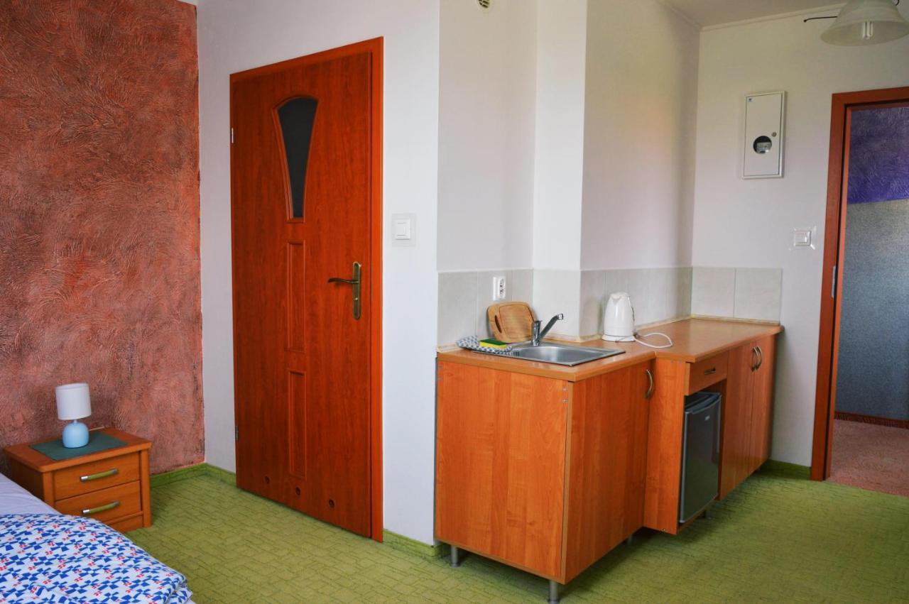 Pokoje Goscinne Orka Jarosławiec Buitenkant foto